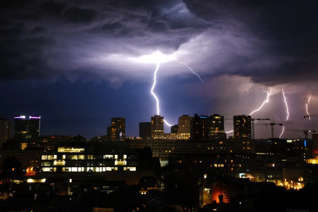 Lightning in U